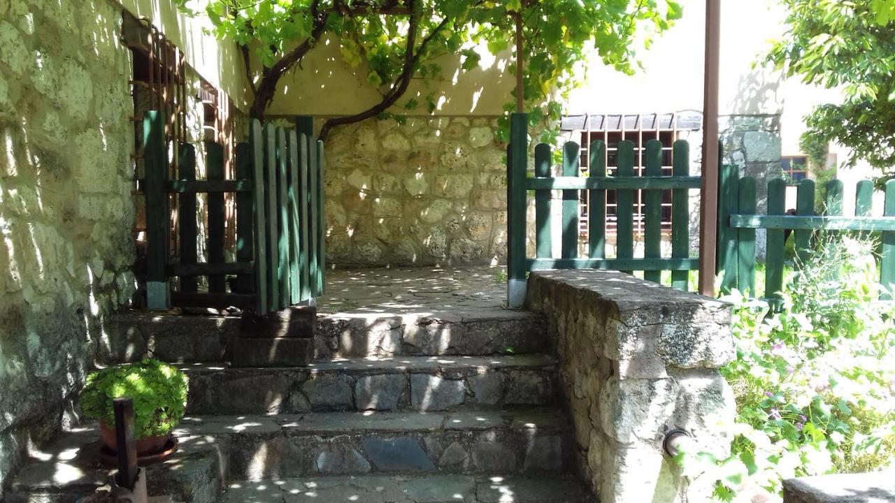 Отель Molino De La Vega Arcos de la Llana Экстерьер фото